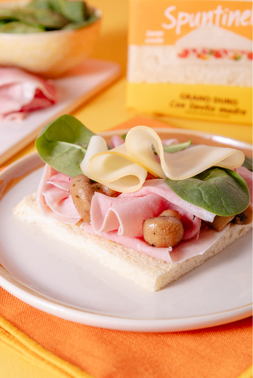 Spuntinelle con cotto, spinacino, funghetti e scamorza